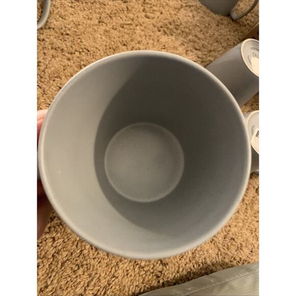 STARBUCKS 2019 Embossed SIREN Mermaid GRANDE GREY 16 OZ Coffee/Tea MUG - Picture 6 of 8